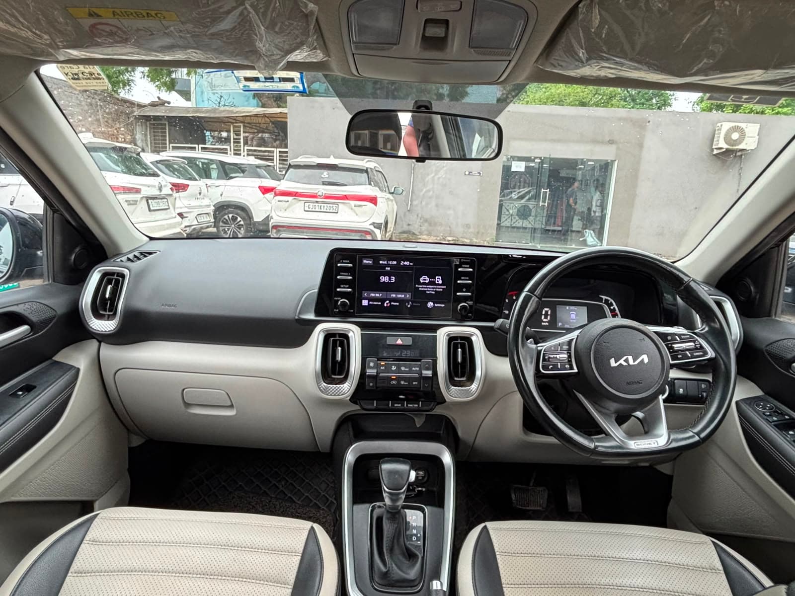 Kia sonet htx diesel thumbnail 7