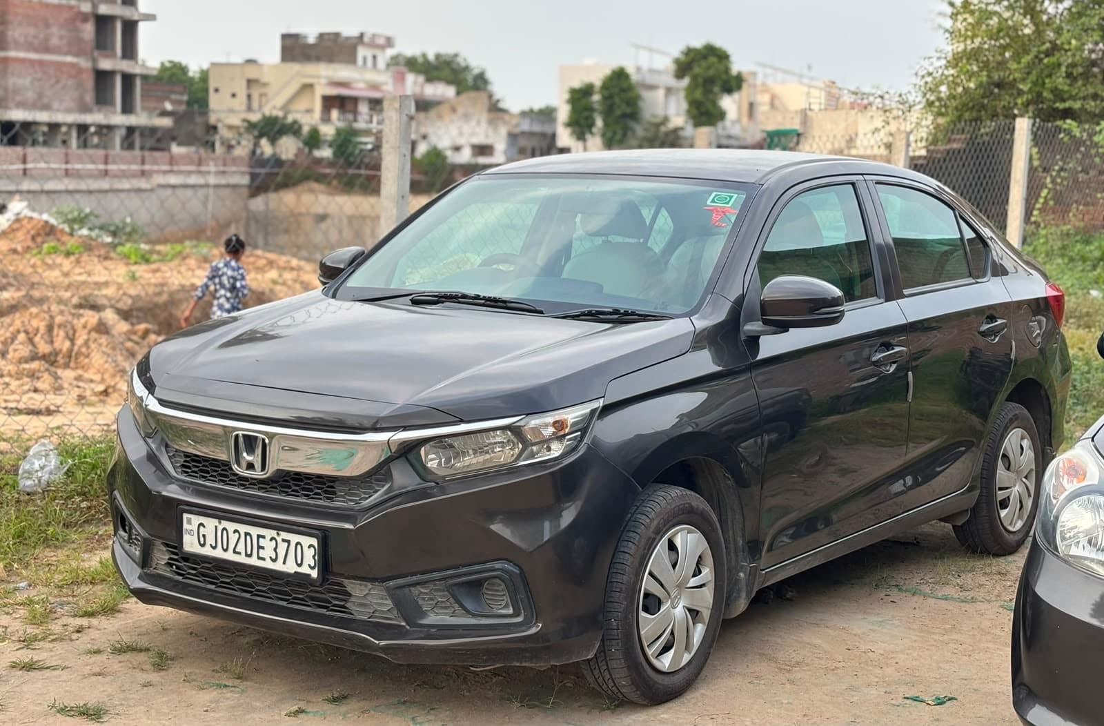 Honda Amaze S thumbnail 2